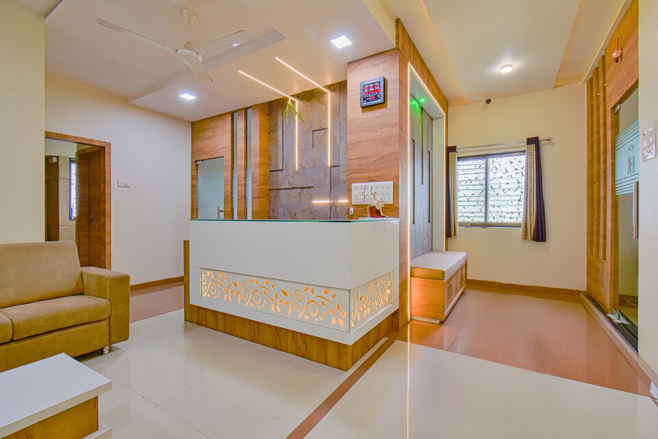 Collection O 80984 Hotel New Krushnakamal, Dhule, Dhule