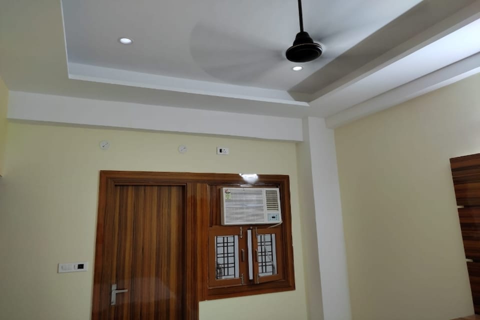 Capital O 80988 Hotel Tirath View , Bhupatwala Haridwar, Haridwar