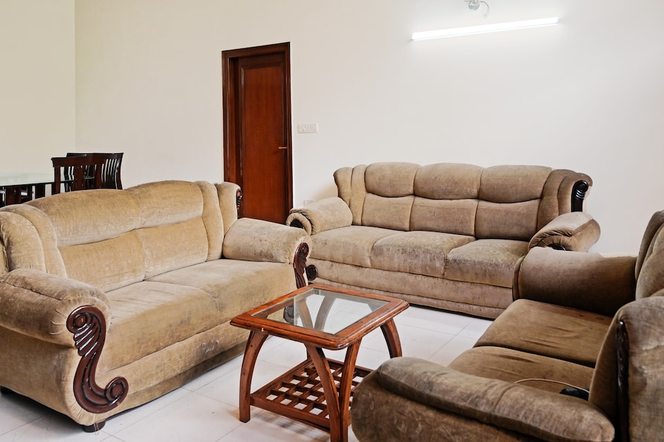 POP HOME 81005 HOTEL MADAAN COTTAGE, Kanyal Road, Manali