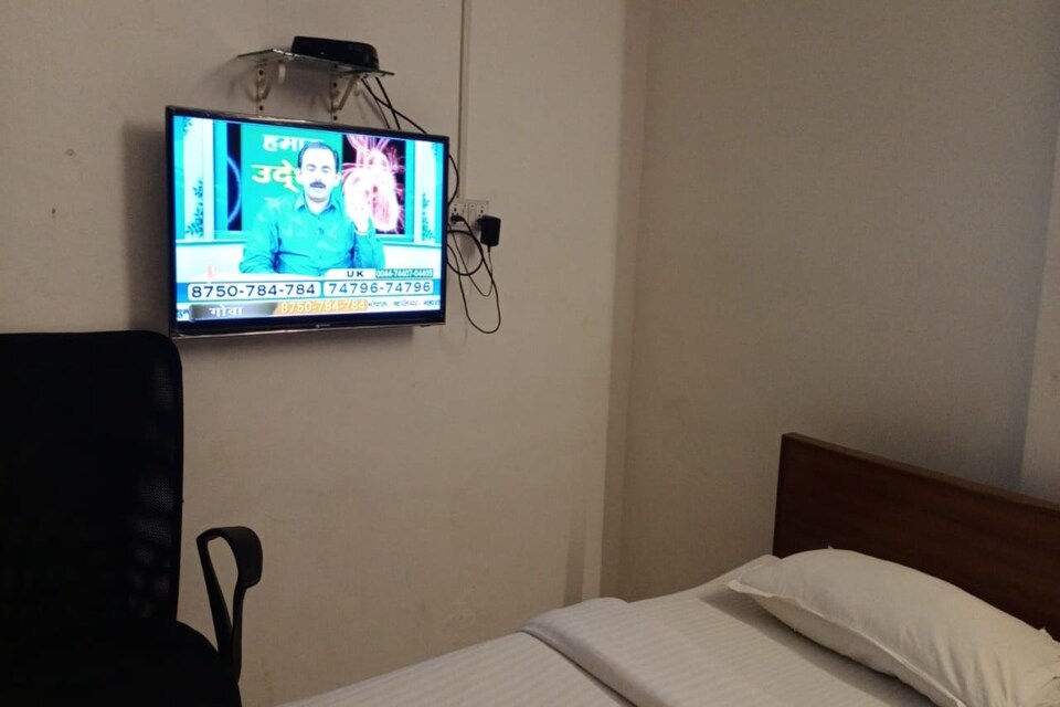 OYO Flagship 81010 Hotel Vijay Residency, Mumbai Borivali-Dahisar-Mira Road, Mumbai