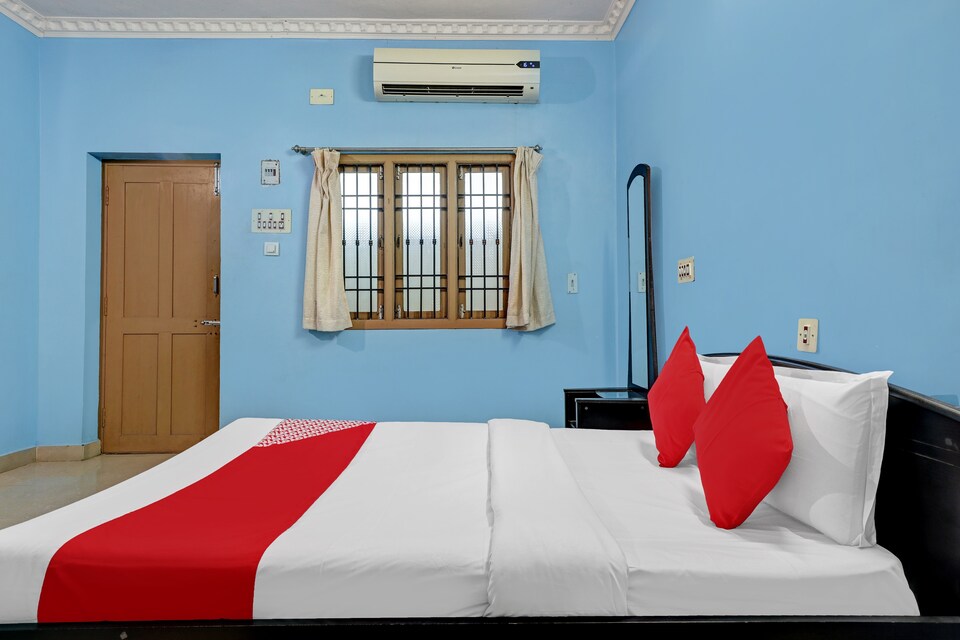 OYO Flagship 81023 Sanjay Suites, Ambattur, Chennai
