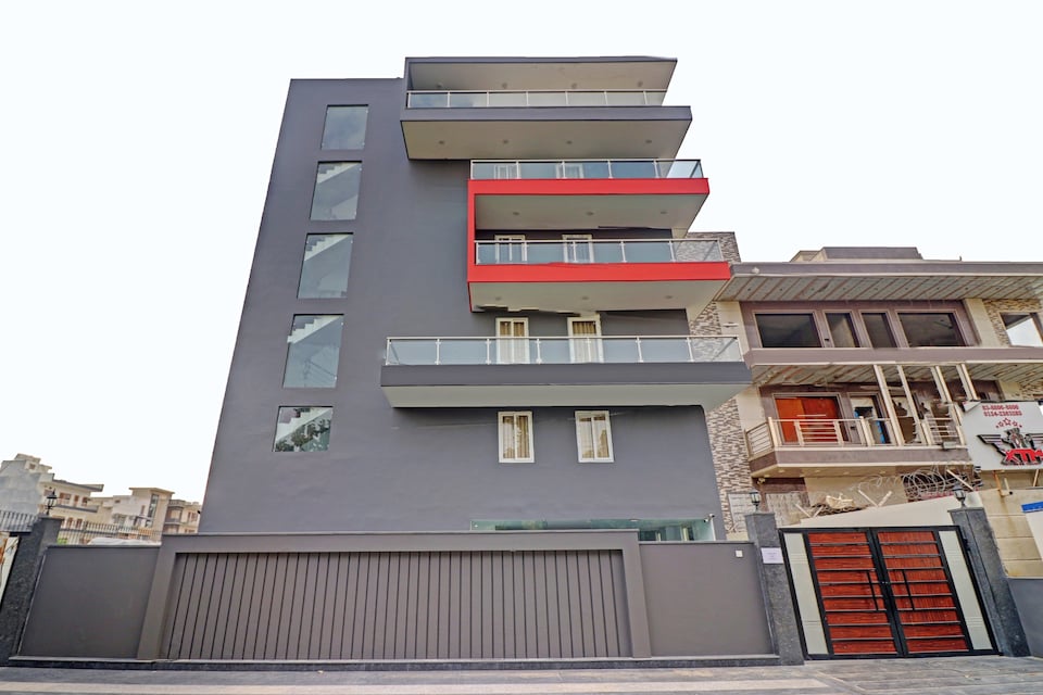 Hotel O Magnolia Corporate 2, HUDA CENTRE 1, Gurgaon