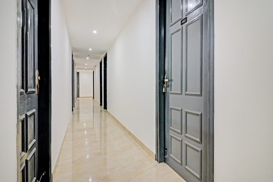 Hotel O Magnolia Corporate 2, HUDA CENTRE 1, Gurgaon