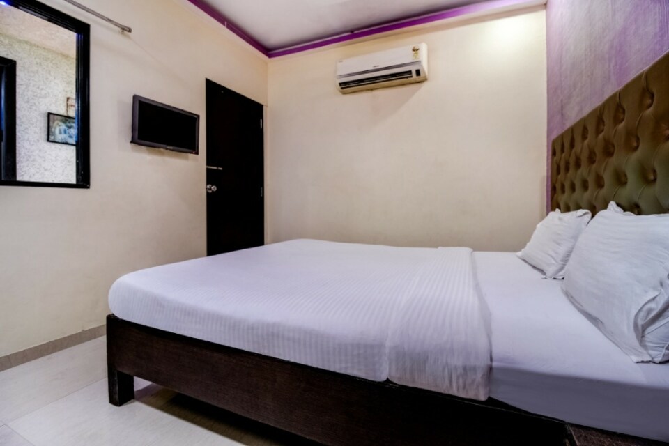 OYO 81049 Hotel Ak Residency Palace, Mumbai International Airport, Mumbai