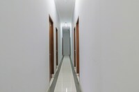 OYO 90498 Kandaga Guest House