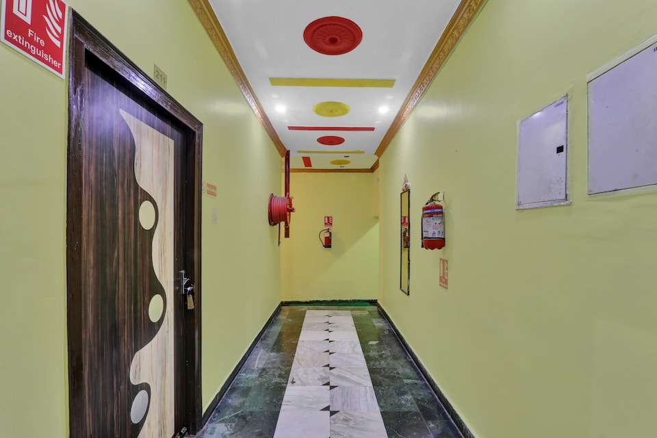 Hotel O The Best Hotel, Charbagh Lucknow, Lucknow