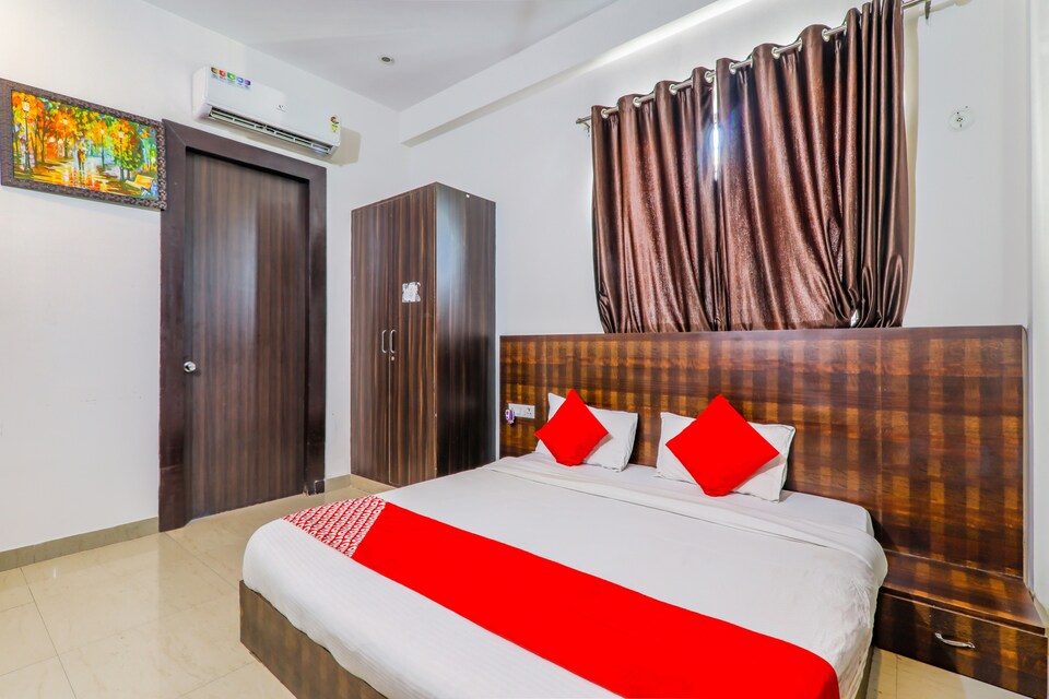 OYO 81072 Hotel Park View , Gomti Nagar Lucknow, Lucknow