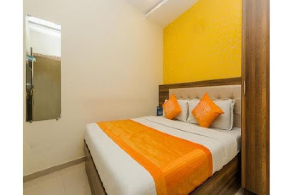 OYO 81073 Hotel New Golden Galaxy, Mumbai Bandra-Khar-Santacruz, Mumbai