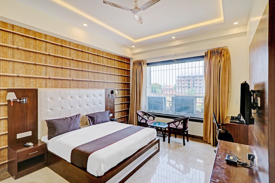 Collection O 81077 Hotel Star light, Fatehabad Road, Agra