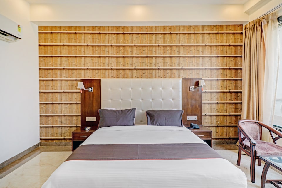 Collection O 81077 Hotel Star light, Fatehabad Road, Agra