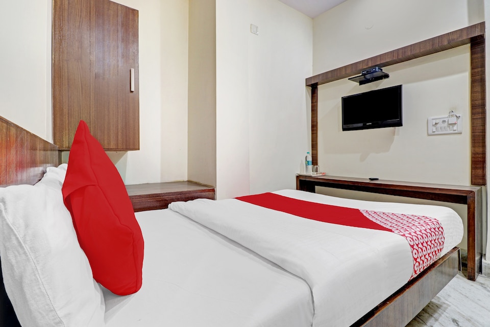 Hotel O Vintage Inn New Delhi railway station, Paharganj Delhi, Delhi