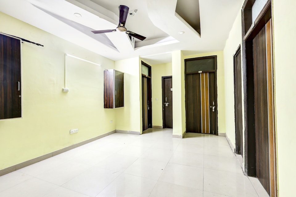 Hotel O Mona Continental, Anand Vihar Delhi, Delhi