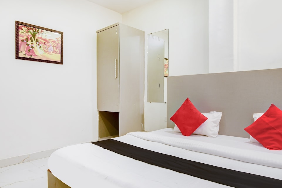 Hotel O Bine Venue, New Market Bhopal, Bhopal