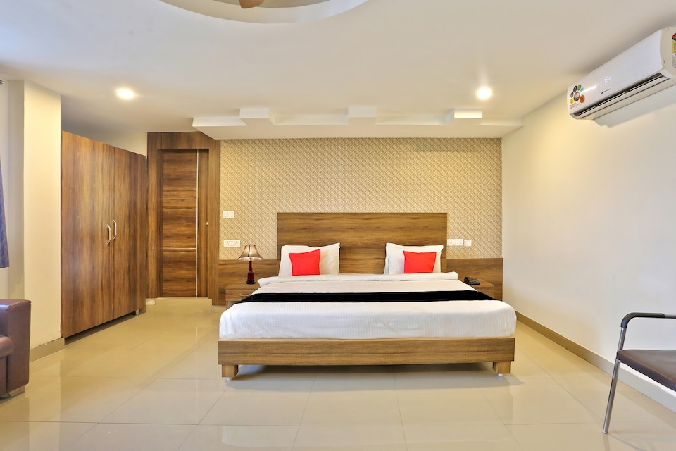 Townhouse OAK Navvada Regency Banjara Hills, Banjara Hills, Hyderabad