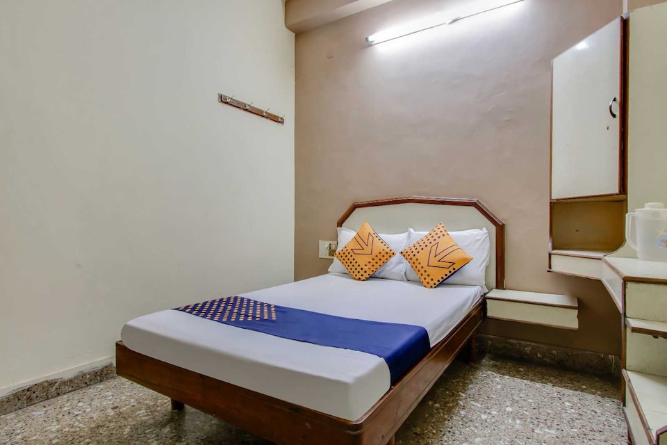 SPOT ON Hotel Taj, MG Road Vijayawada, Vijayawada