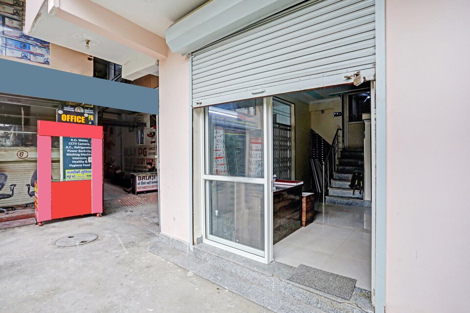 OYO 81160 New House  Residency , Noida City, Noida