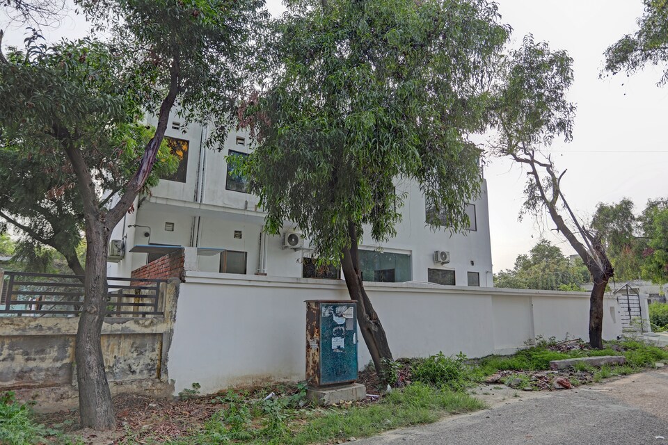 Capital O 81175 PEARL NEST, Greater Noida, Noida