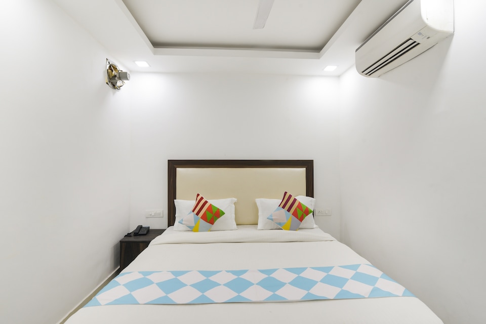 Hotel O Comfy Stay Hotels, Greater Kailash Delhi, Delhi
