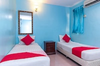 Capital O 252 Lotus Hotel