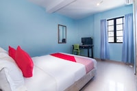 Capital O 252 Lotus Hotel