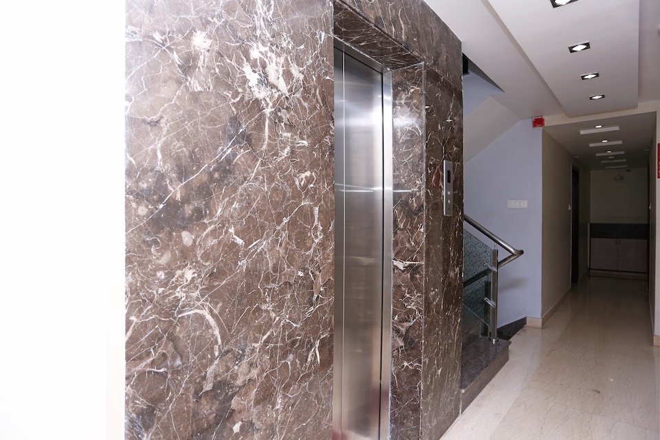 OYO 1015 Hotel Reliable Inn, Ballygunge Kolkata, Kolkata