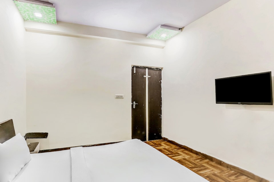 OYO 81230 Ved Hotel, Corporate Cluster, Agra