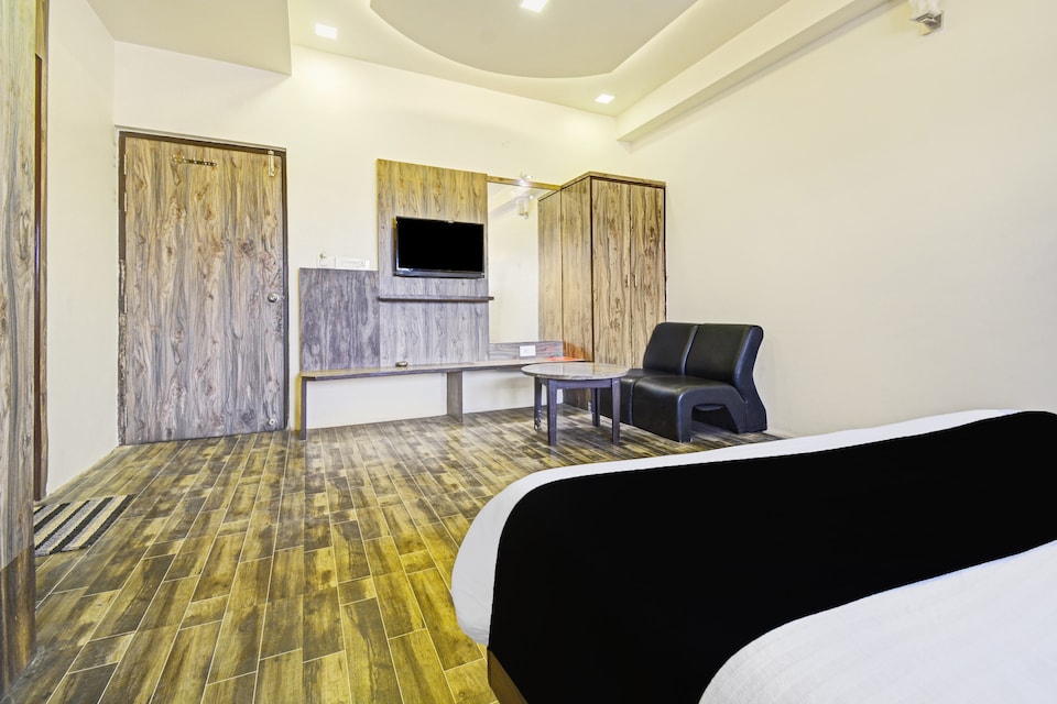 Capital O 81232 Hotel Shiv Vilas, Sindhi Camp, Jaipur