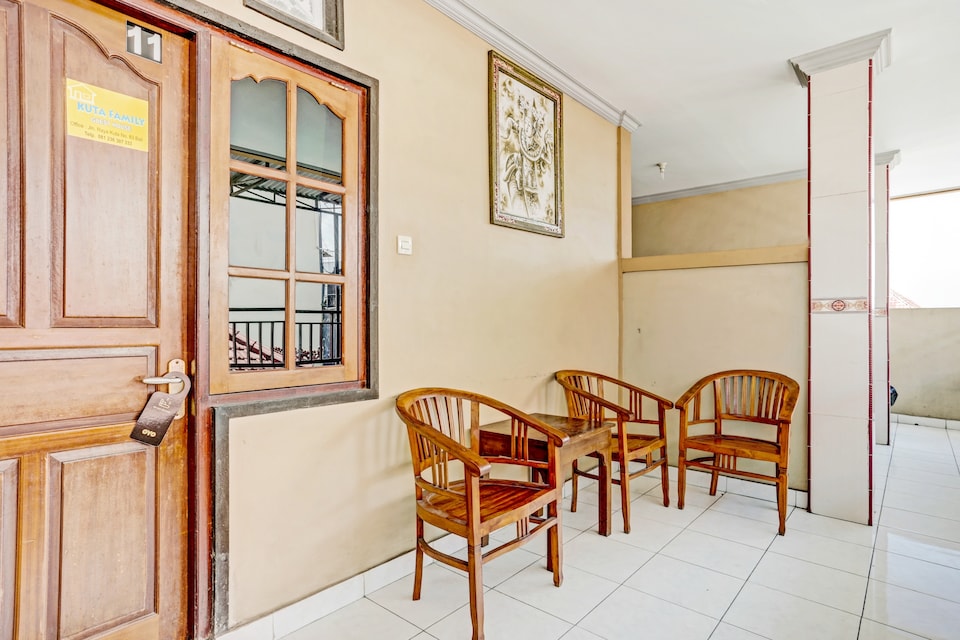 OYO 90520 Kuta Family Guest House, Tuban Kuta, Bali