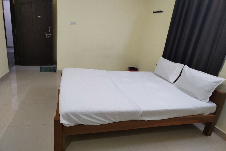 OYO Flagship 81279 La Casa, Gachibowli, Hyderabad