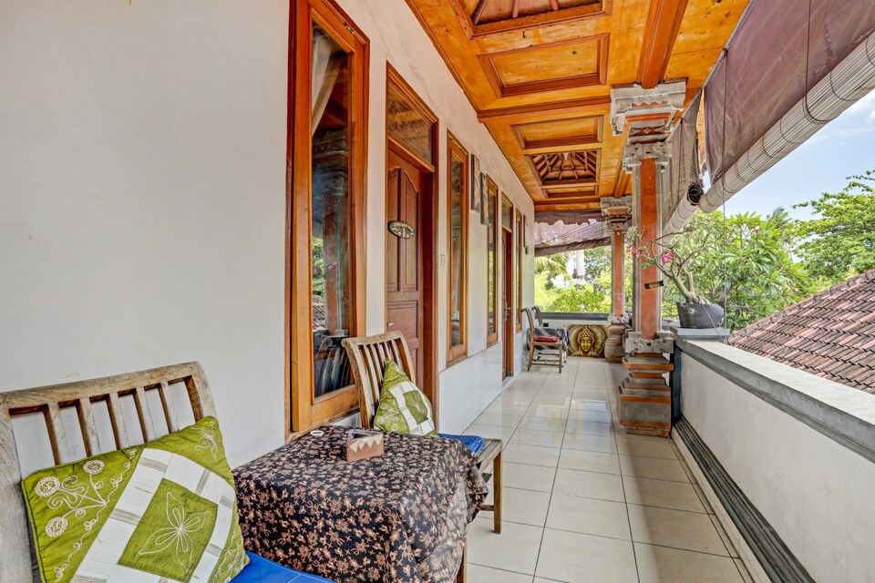 OYO 90532 Verra Guest House, Seminyak, Bali