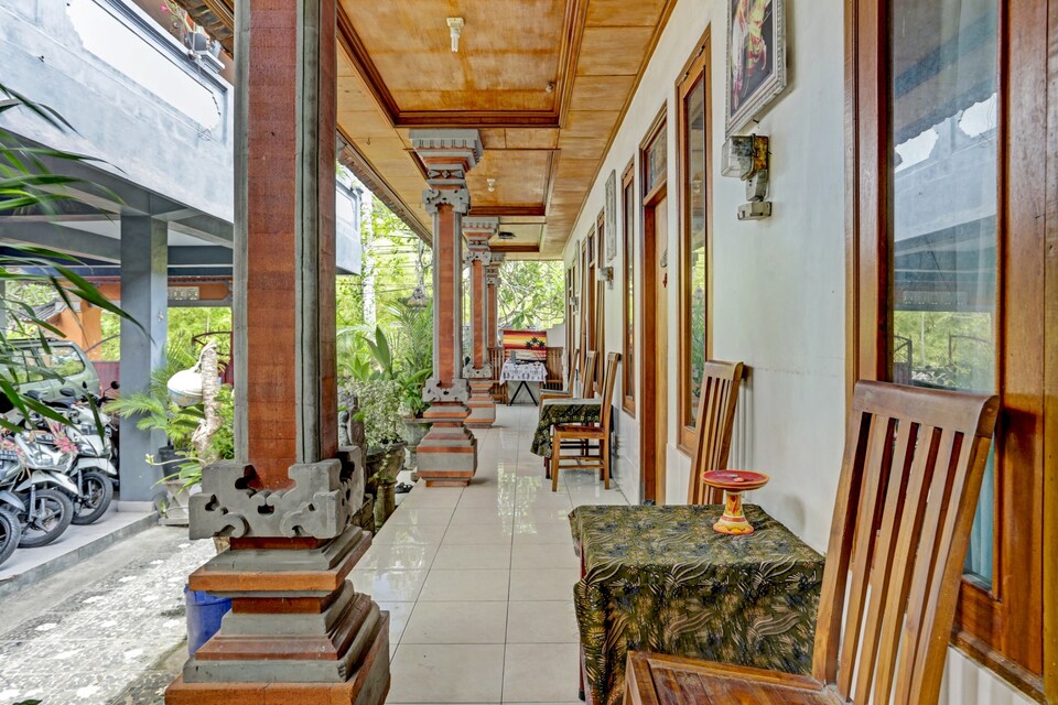 OYO 90532 Verra Guest House, Seminyak, Bali