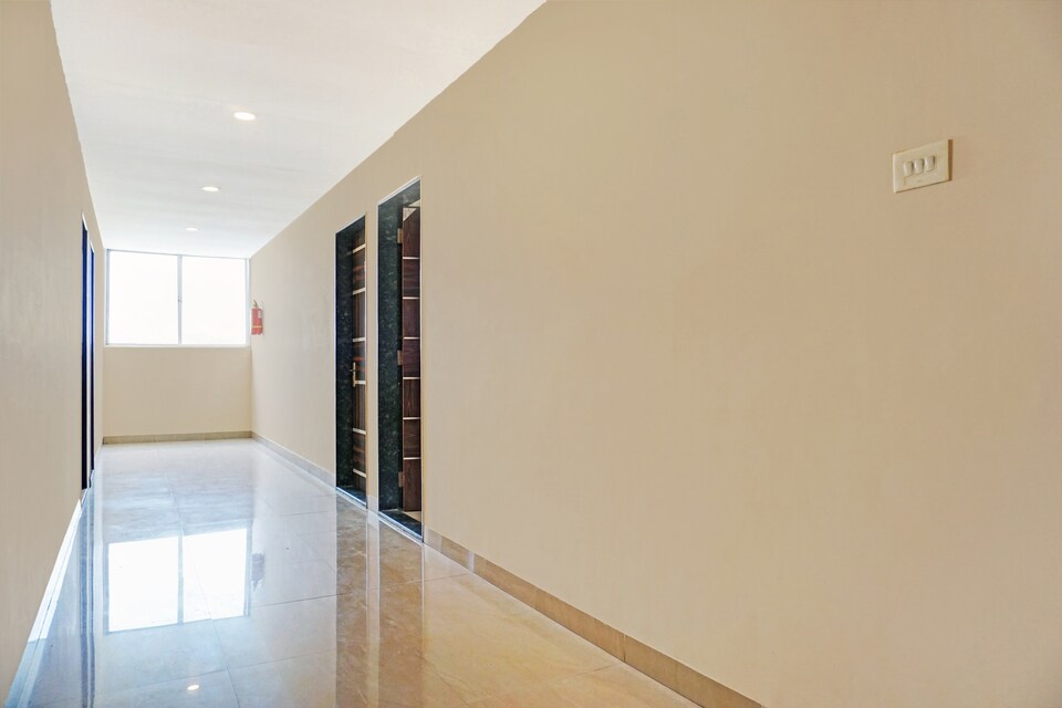 OYO  Collection O 81324 Club 24, Pune Camp, Pune