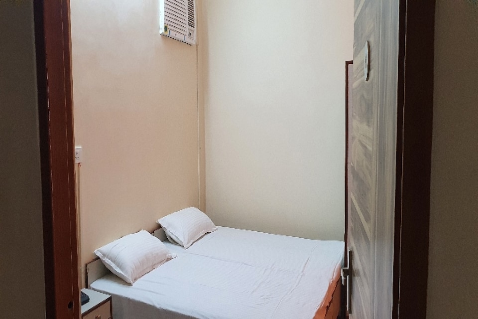 OYO 81333 Geeta Palace, Golghar, Gorakhpur