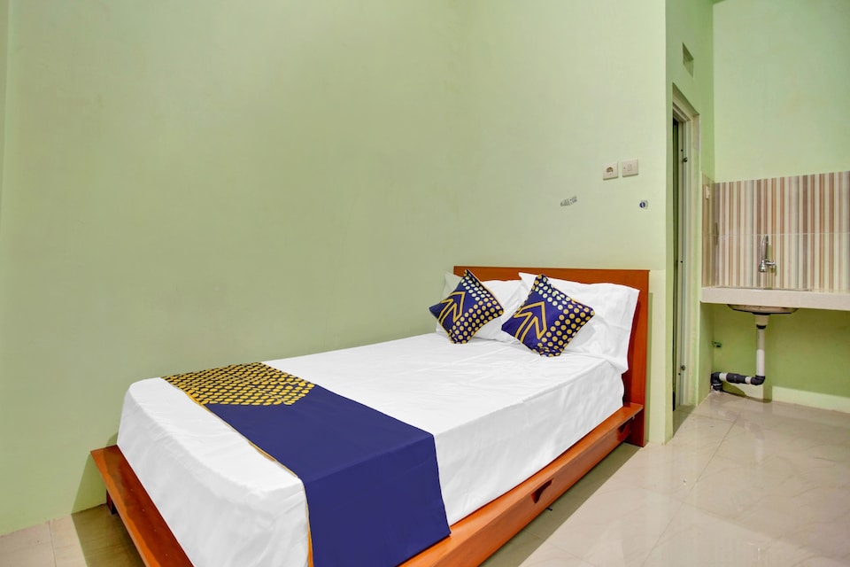 OYO 90537 De Wisma Emas, Banyuwangi, Banyuwangi