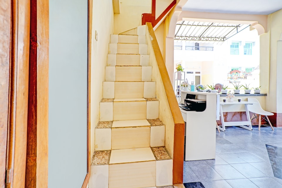 OYO 90546 Aura Syariah Homestay, Ponorogo, Ponorogo