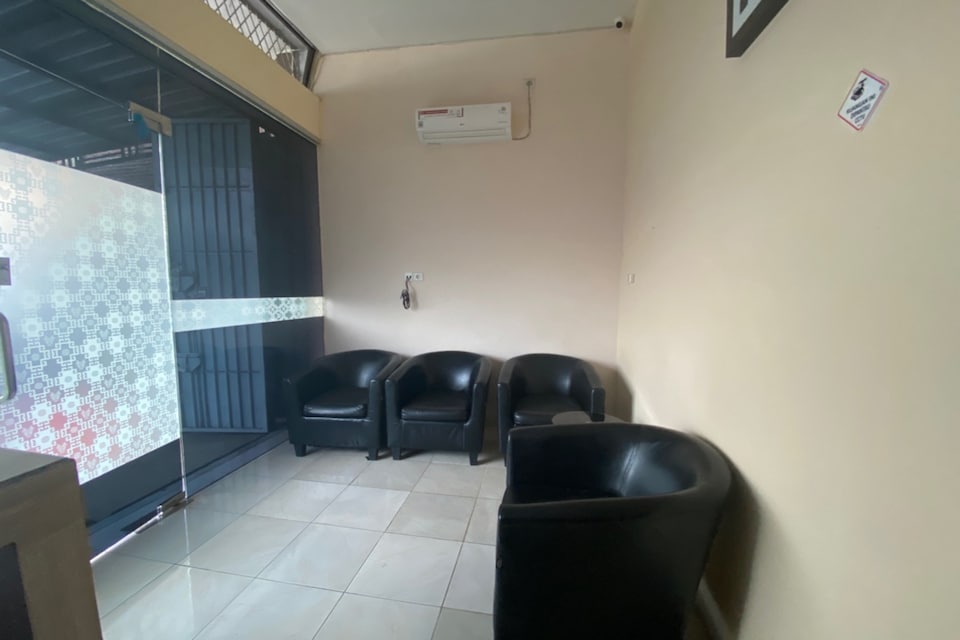 OYO 90548 Kika Homestay, Makassar Makassar, Makassar