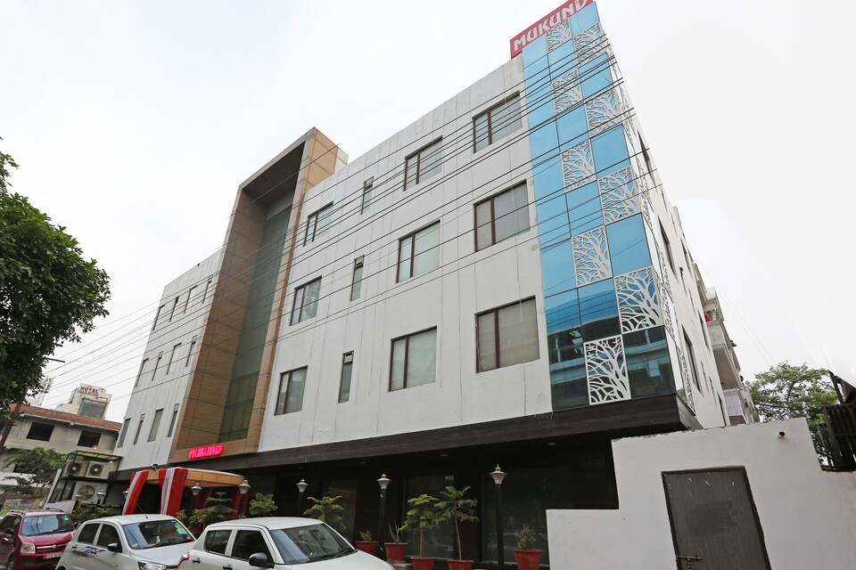 Capital O Hotel Mukund, Vaishali Kaushambi Metro, Ghaziabad