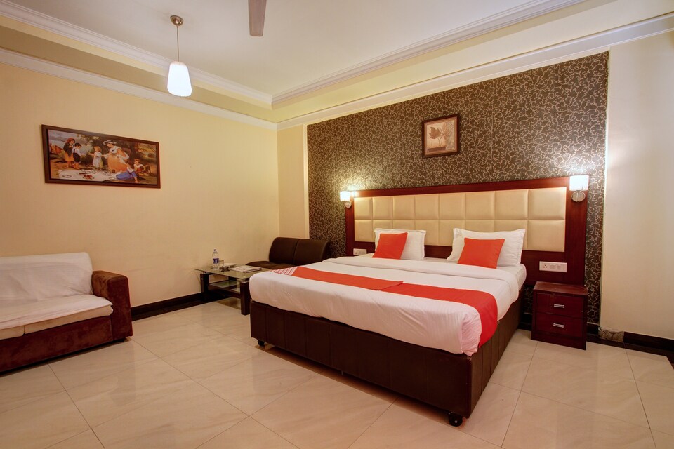 Capital O 6773 Ananya Comfortss, Hospet-II, Hospet