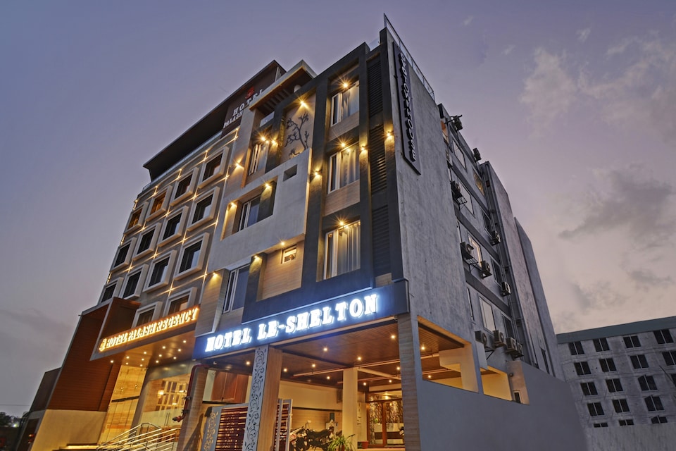 OYO Townhouse 437 Hotel Le Shelton , Udaipur Central, Udaipur