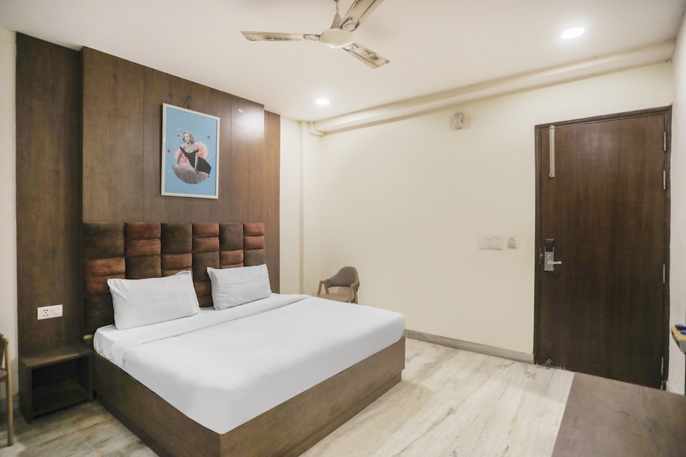 Collection O 81353 Sumit Stays, North Delhi, Delhi