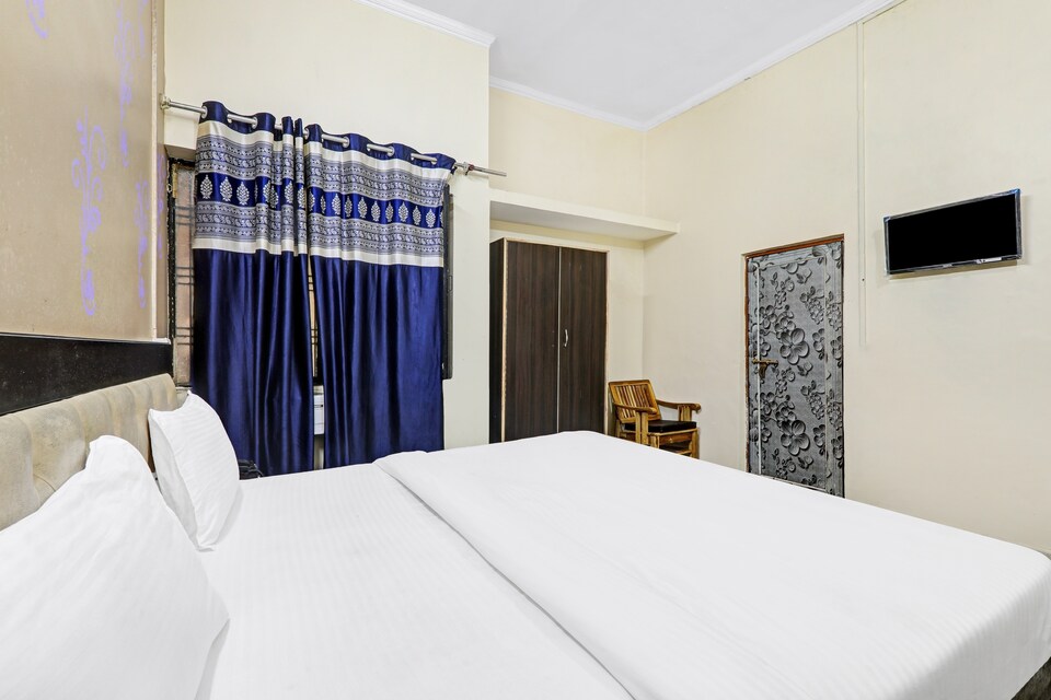 SPOT ON Trimurti Green's, Gomti Nagar Lucknow, लखनऊ