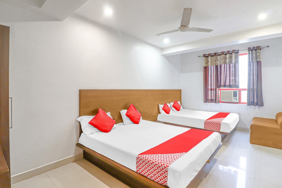 hotel O ram kishori , Fatehabad Road, आगरा