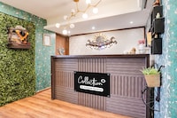 Super Collection O Andheri Near Western Express Highway