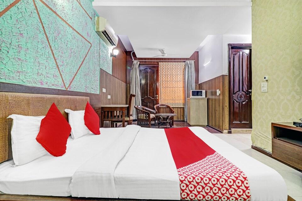 OYO 81371 Park Inn , Golf Course Road, Gurgaon