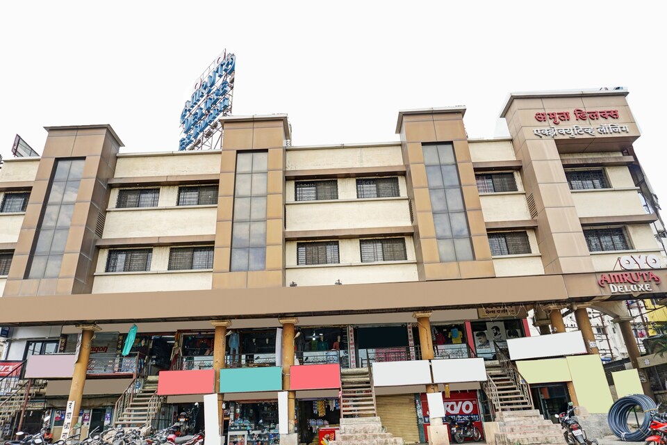 Collection O 81375 Hotel Amruta Deluxe Executive, Swargate Pune, Pune