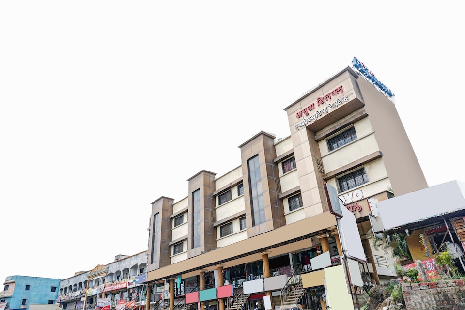 Collection O 81375 Hotel Amruta Deluxe Executive, Swargate Pune, Pune