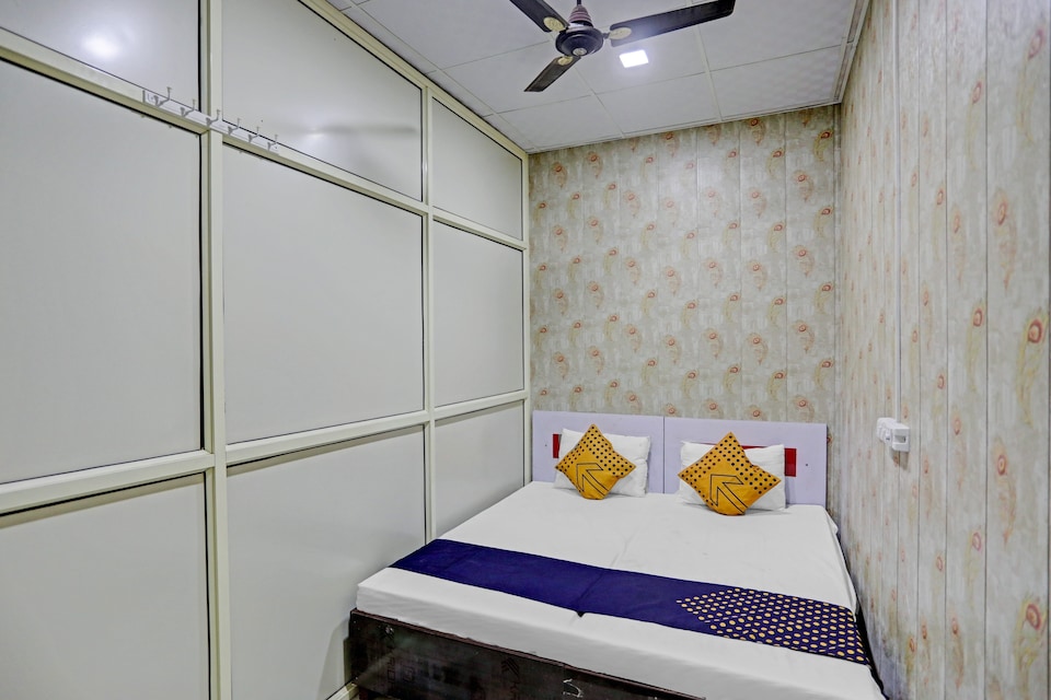 SPOT ON Shree Ji Hotel, Civil Lines Bareilly, Bareilly