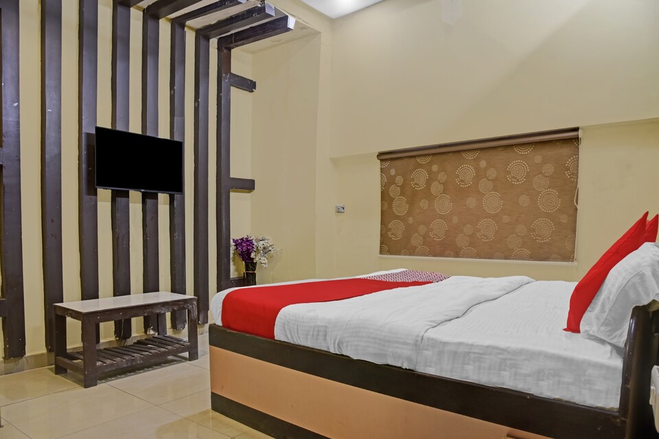 Flagship Hotel Agrawal, Hamidia Road Bhopal, Bhopal