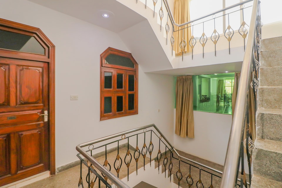 Hotel O Taj Home's , Dwarka Delhi, Delhi