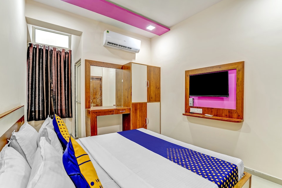SPOT ON Hotel Silver, Mehsana, Mehsana